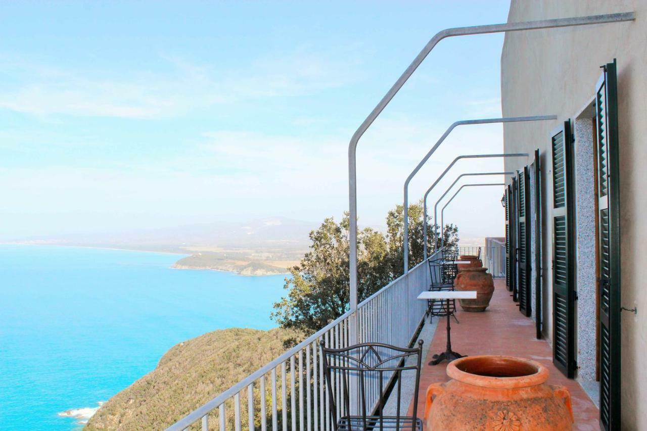 Castello Di Populonia Villa A Mare מראה חיצוני תמונה